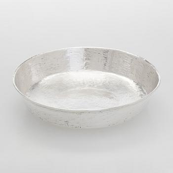 Tapio Wirkkala, A sterling silver bowl, model TW 289, Kultakeskus Hämeenlinna 1973.