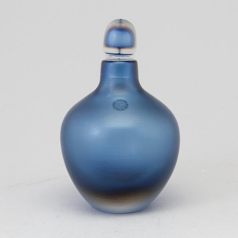 A glass decanter from Venini, Murano, Italy, signed and dated -84.