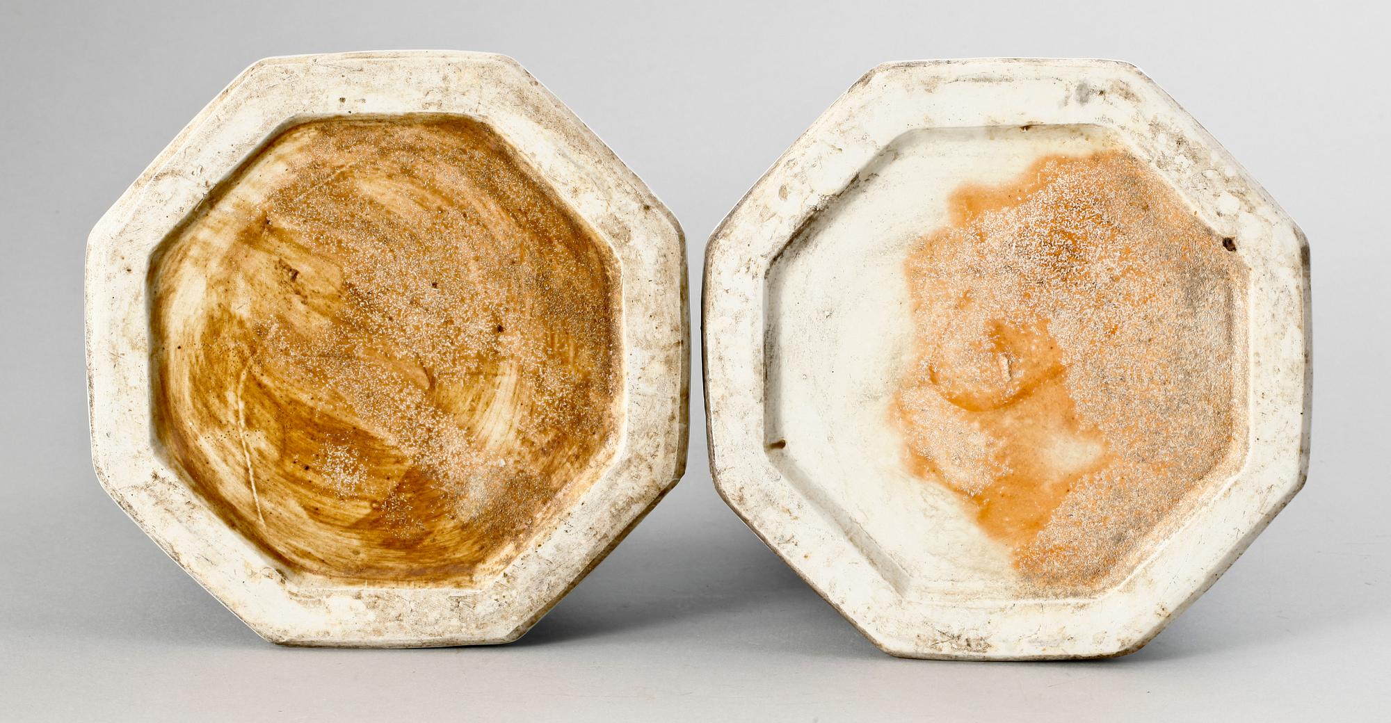 LJUSSTAKAR, ett par, porslin, Kina 1900/2000-tal.