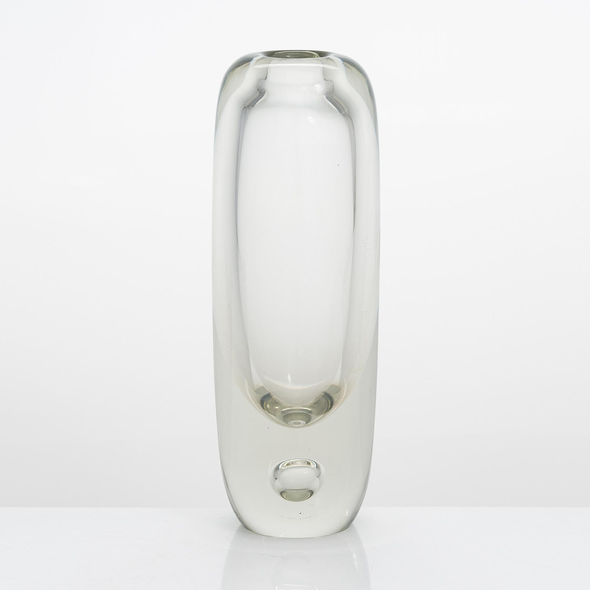 Saara Hopea, a glass vase, 'Bubble', signed S. Hopea Nuutajärvi Notsjö -61.