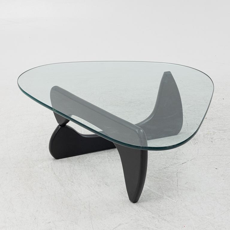 Isamu Noguchi, a 'Noguchi' coffee table, Vitra.