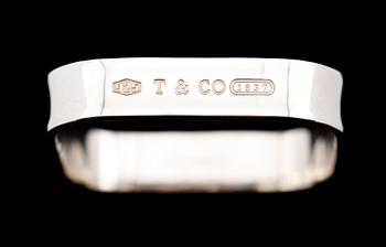 ARMRING, silver, Tiffany & Co, USA, 2001. Vikt ca 55 gram.