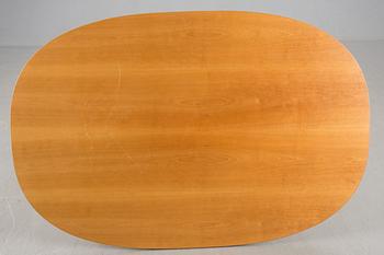 SOFFBORD, "Superelips", Bruno Mathsson och Piet Heinz för Fritz Hansen, 2000-tal.