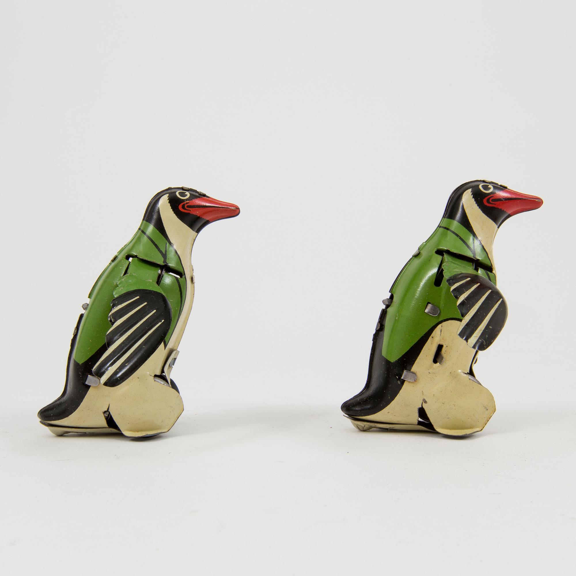 Two Joustra "Gigi" figures France 1950s.