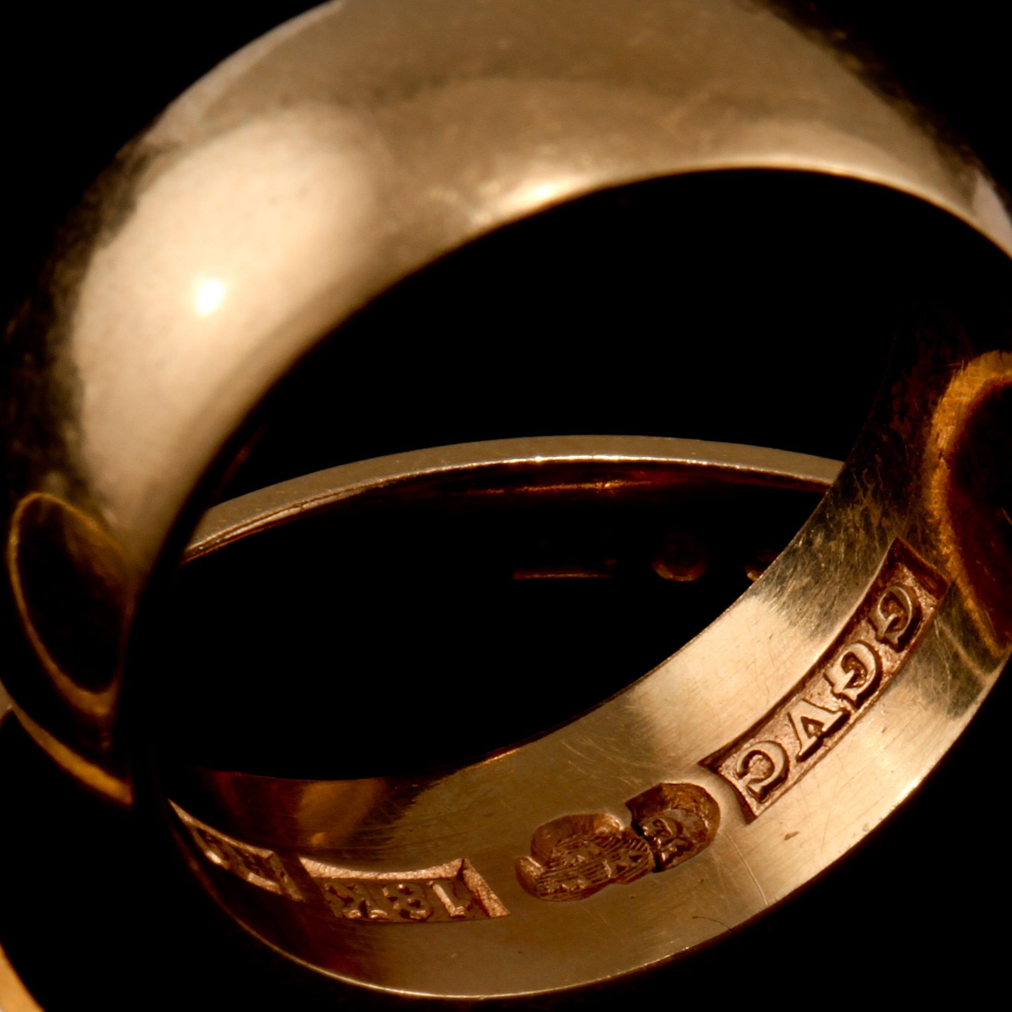 RING, 3 st, 18k guld, delvis Flemming Uziel, Helsingborg, 1988. Total vikt 12 g.