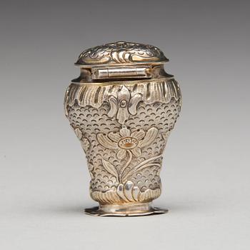 Anders Morman, luktdosa, silver, Stockholm (verksam 1776-1805). Rokoko.