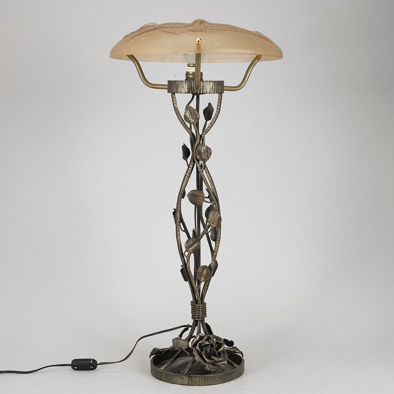 A table lamp, second half of the 20th century.
