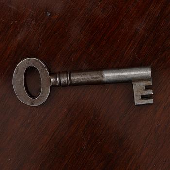 Sideboard, England, Sheraton style, early 20th century.