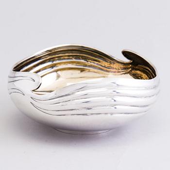 A parcel-gilt silver bowl, mark of Süleyman, 20th Century.