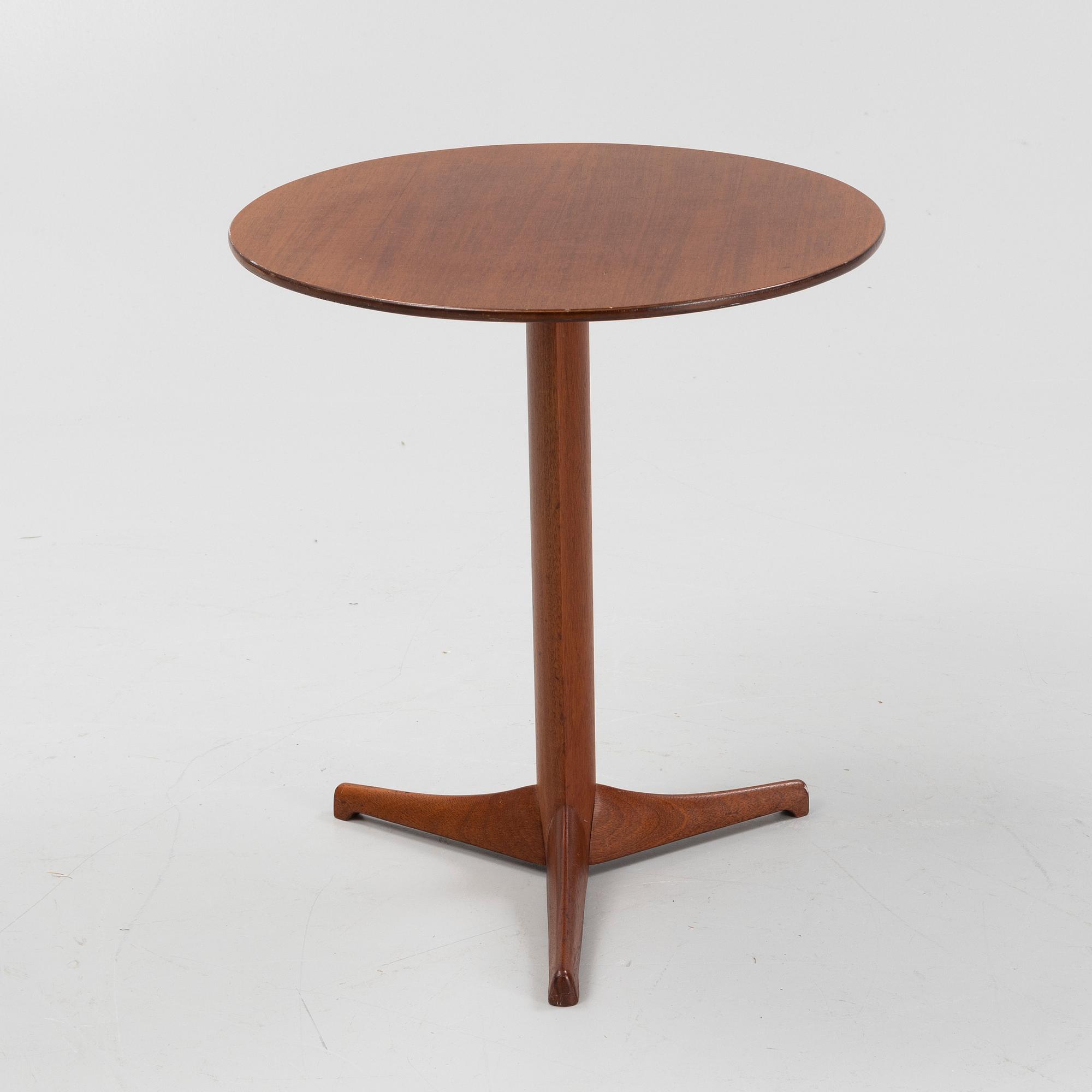 Kerstin Hörlin-Holmquist, a mahogany veneered 'Äpplet' side table, Triva, Nordiska Kompaniet.