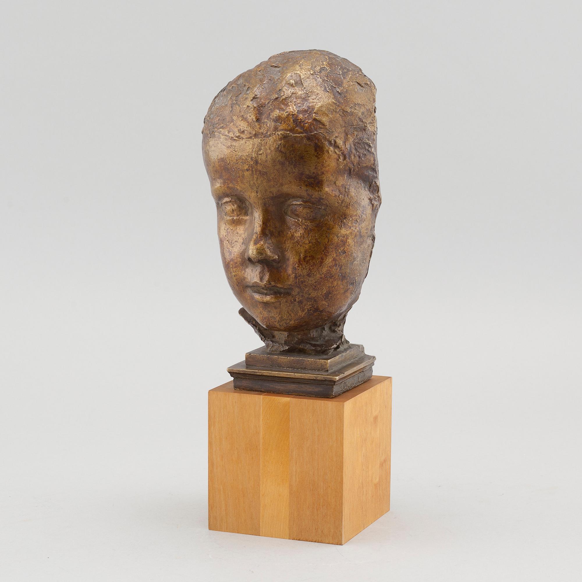 a bronze sculpture, signed and uncleared numbered 1/10?.