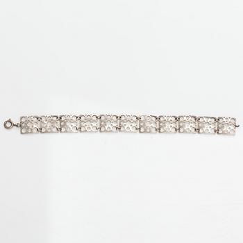Liisa Vitali, A sterling silver bracelet "Pitsi". Westerback, Helsinki 1971.