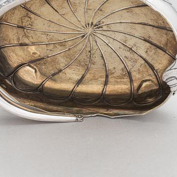 A parcel-gilt silver basket, maker's mark of Hjalmar Fagerroos, Helsinki 1913.