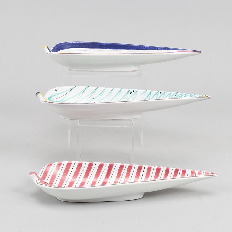 Stig Lindberg, three earthenware dishes, Gustavsberg studio.