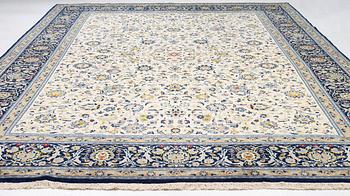 Matta, Keshan, ca 519 x 359 cm.