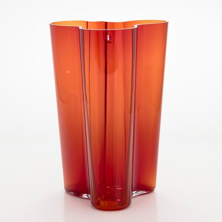 Alvar Aalto, vas, modell 251, signerad Iittala.