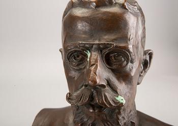 Frans Törnegren, skulptur signerad 1915.