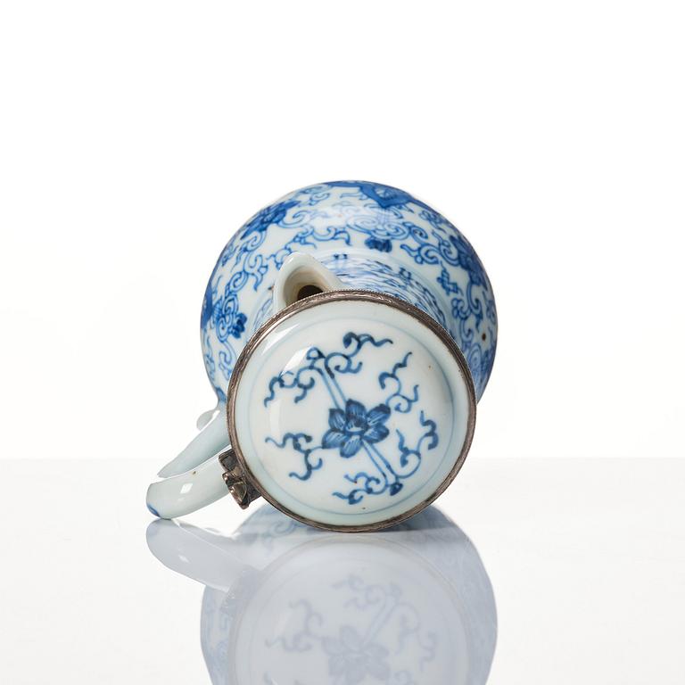 A silver mounted ewer with cover, Qing dynasty, Kangxi (1662-1722).