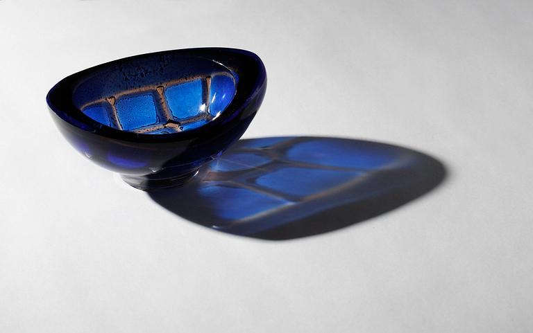 A Sven Palmqvist ravenna glass bowl, Orrefors 1974.