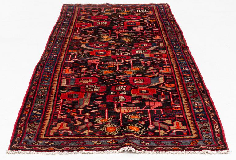 Matta, Nordvästpersisk, ca 278 x 117 cm.
