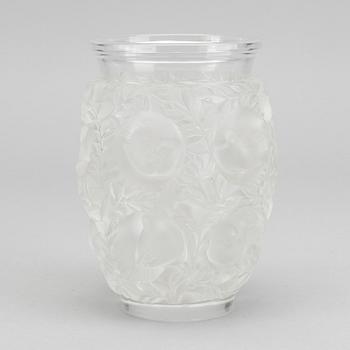 RENÉ LALIQUE, a signed Bagaelle vase.