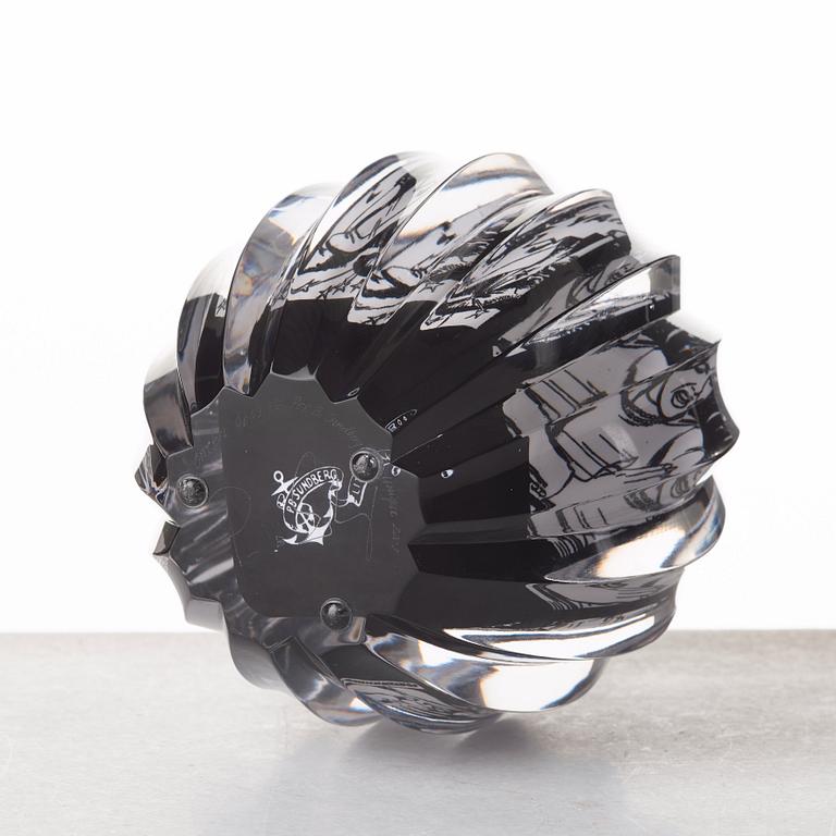 Per B. Sundberg, vas, litograal-teknik, Orrefors 2003.