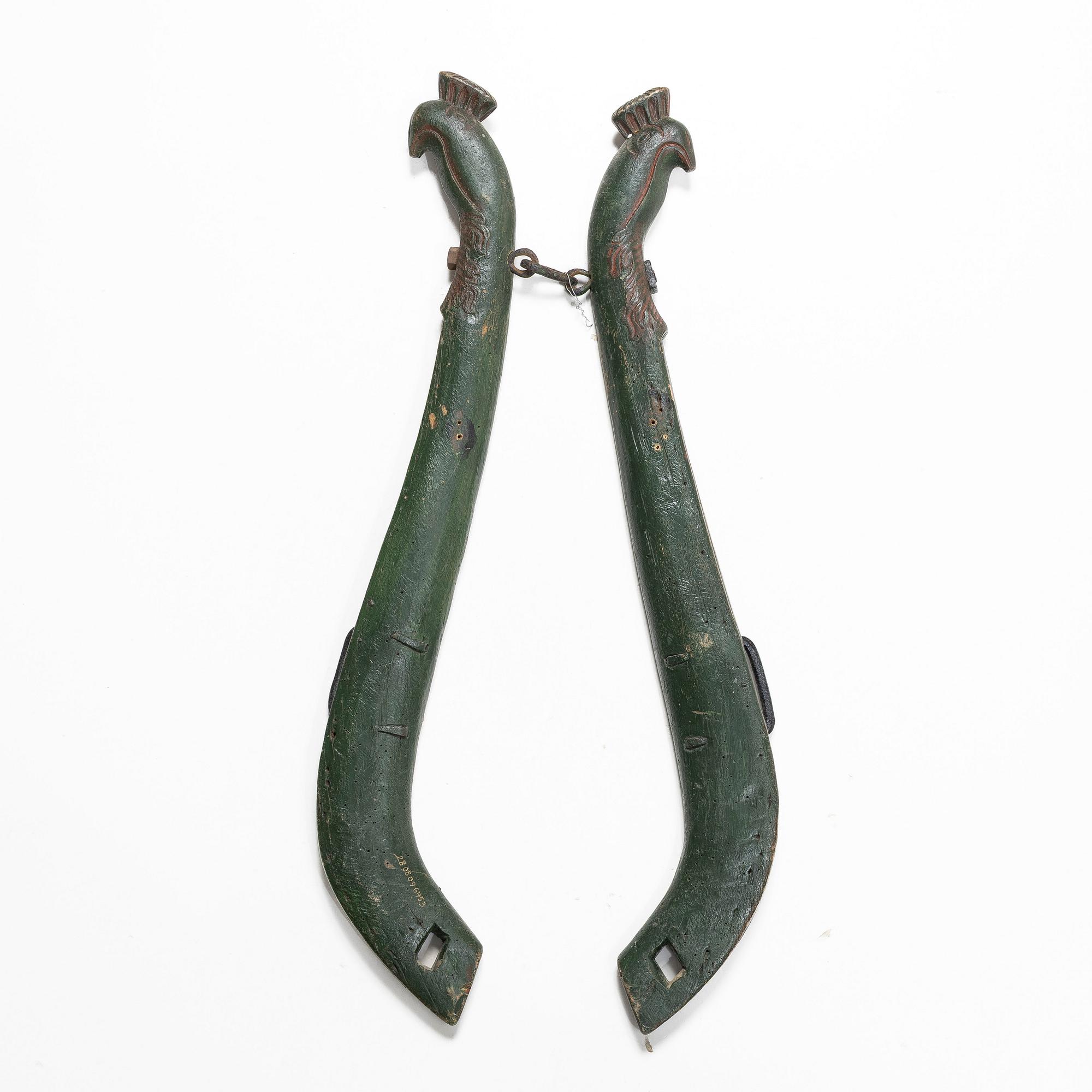 Lokor, ett par, allmoge, 1800-tal.