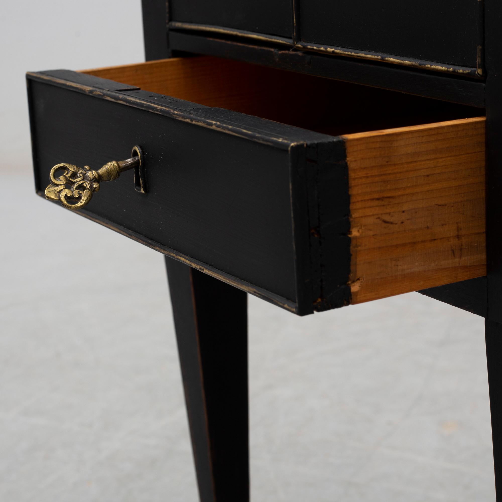 SÄNGBORD, 1800-tal.