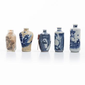 A group lot of Chinese porcelain, Qing dynasty 18/20th century.