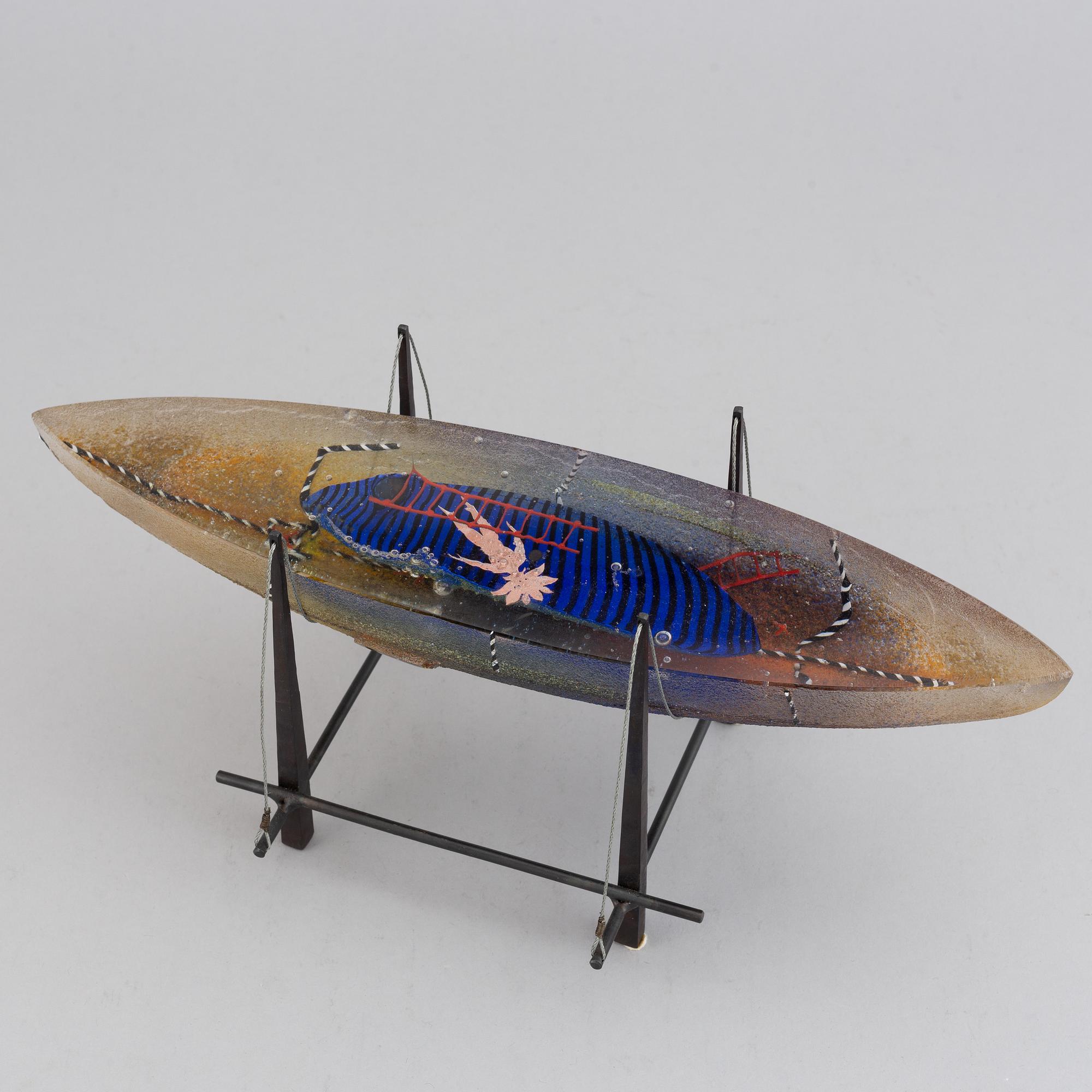 BERTIL VALLIEN, a glass sculpture, Kosta Boda, signed and numbered 38/50.