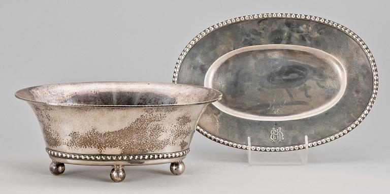 SKÅL MED FAT. Silver. K Anderson, Stockholm, 1916-17. Tot ca 1595 gr.