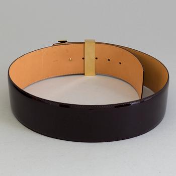 A belt by Louis Vuitton, in size 85.