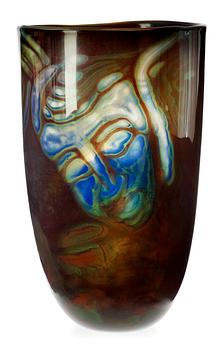 An Eva Englund graal glass vase, Orrefors 1989.