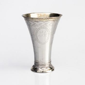 Bägare, silver, av Johan Jacob Ulfsberg, Nyköping 1816.