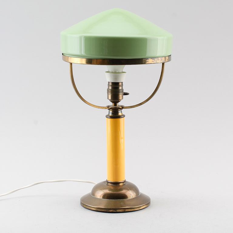 BORDSLAMPA, 1900-talets första hälft.