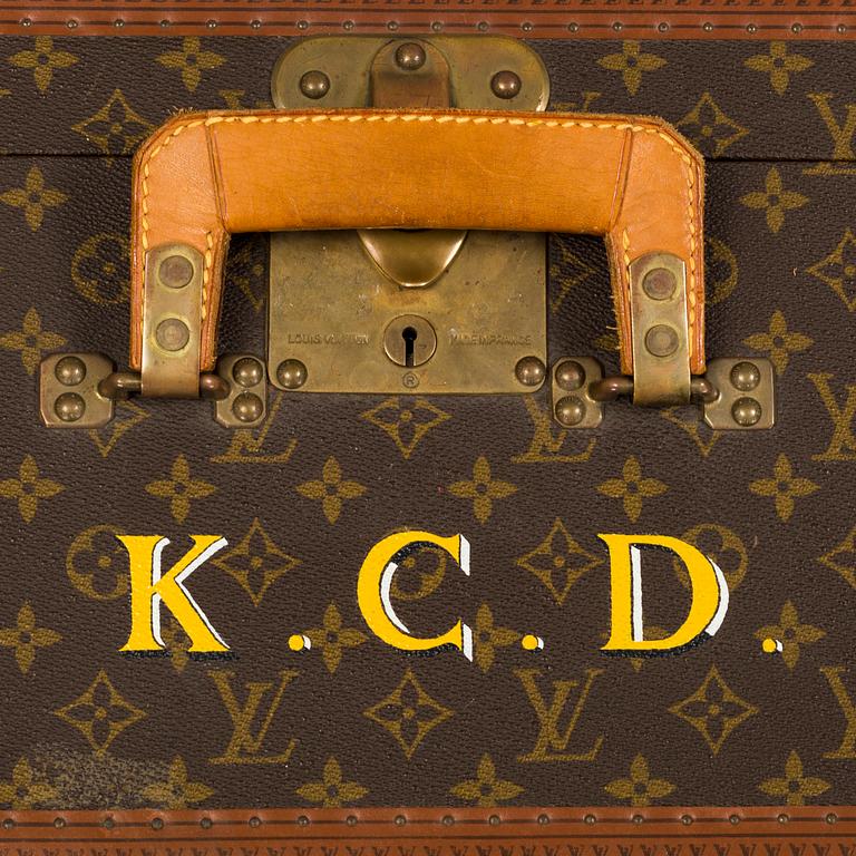 SUITCASE "Alzer 80" by Louis Vuitton.