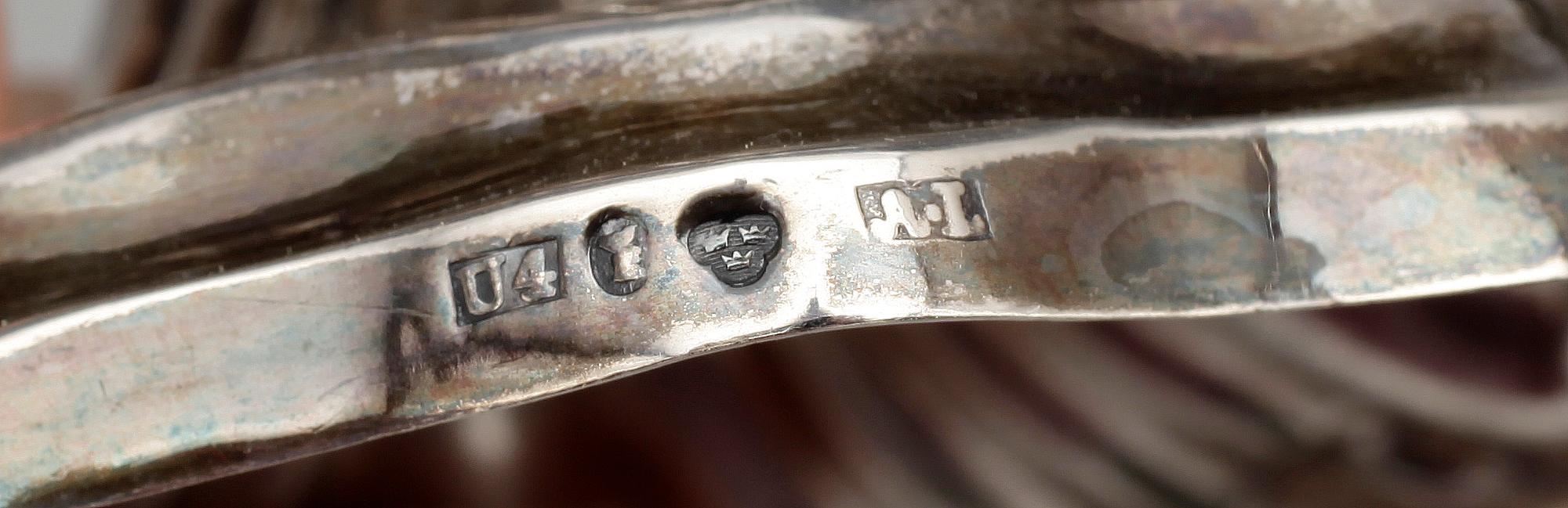 SKÅLAR, 2 st, silver, nyrokoko, bla Adolf Lilja, Stockholm, 1850 resp 1866. Totalvikt ca 555 g.