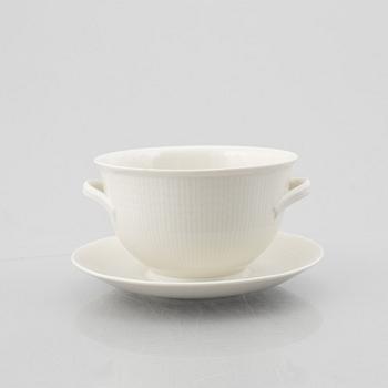 Louise Adelborg, a 26-piece porcelain dinner service, model "Swedish Grace"/"Magnolia", Sweden, mostly 1970's/80's.