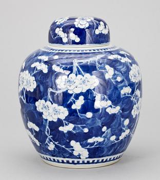 BOJAN med LOCK, porslin. Kina. 1800-tal.