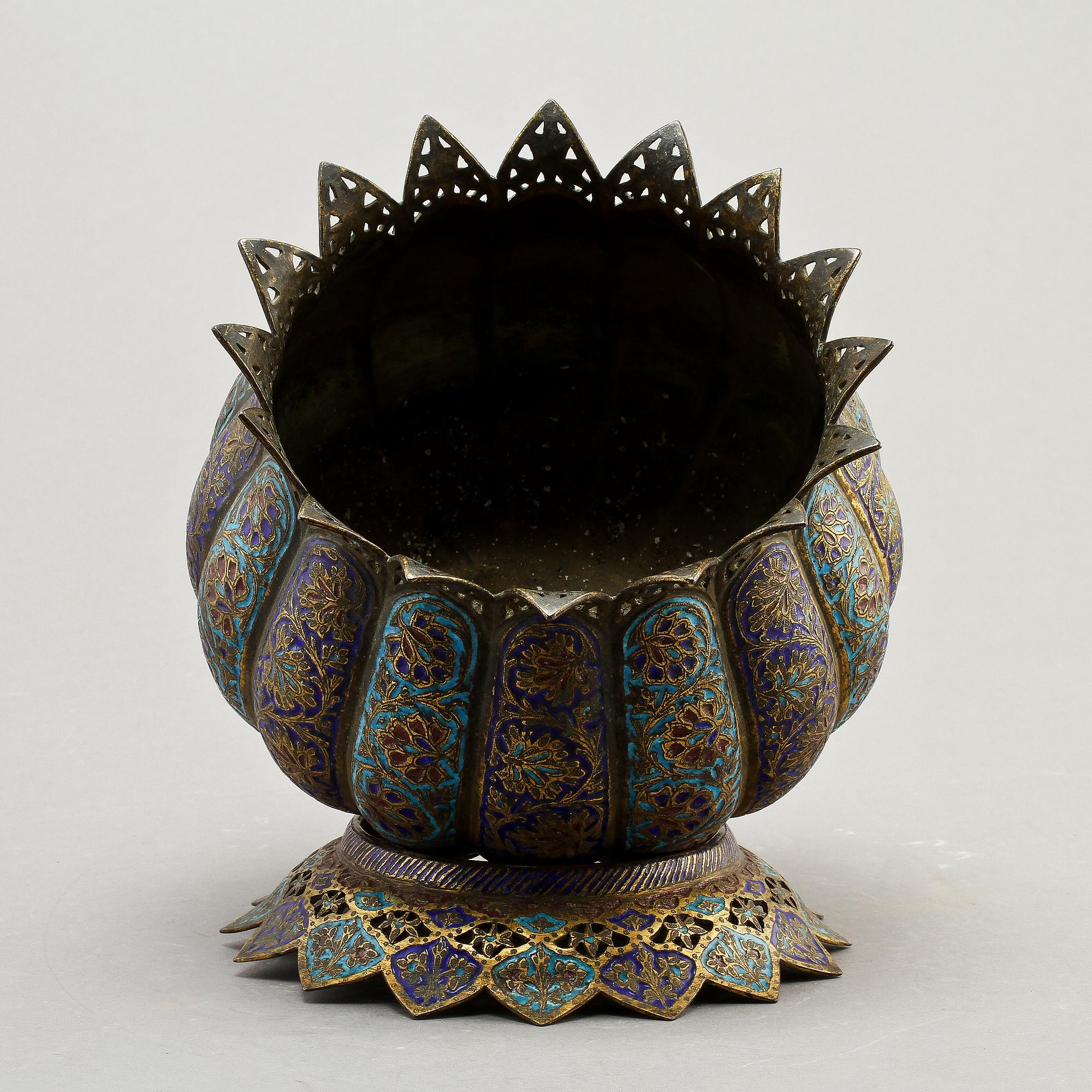 SKÅL på STÄLLNING, cloisonne, orientalisk, 1900-talets början.