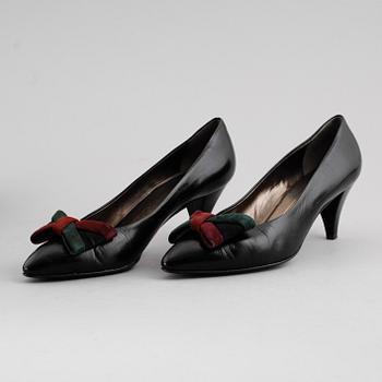 DAMSKOR, 3 par, Charles Jourdan och Bruno Magli.