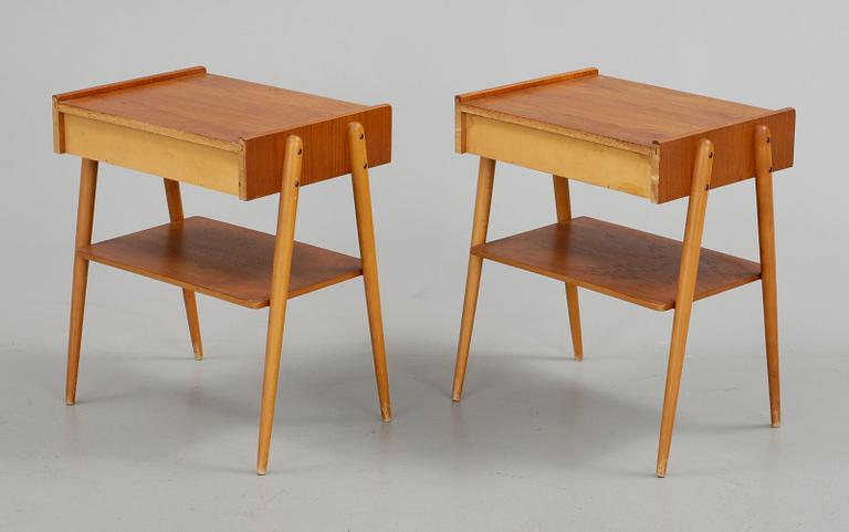 SÄNGBORD, ett par, etikettmärkt AB Carlström & Co, Möbelfabrik, 1960-tal.