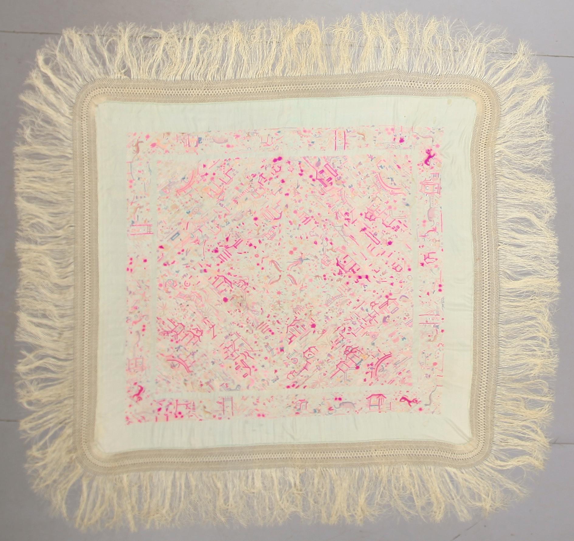 FLYGELDUK, silkesbroderi, 1900-talets första hälft.