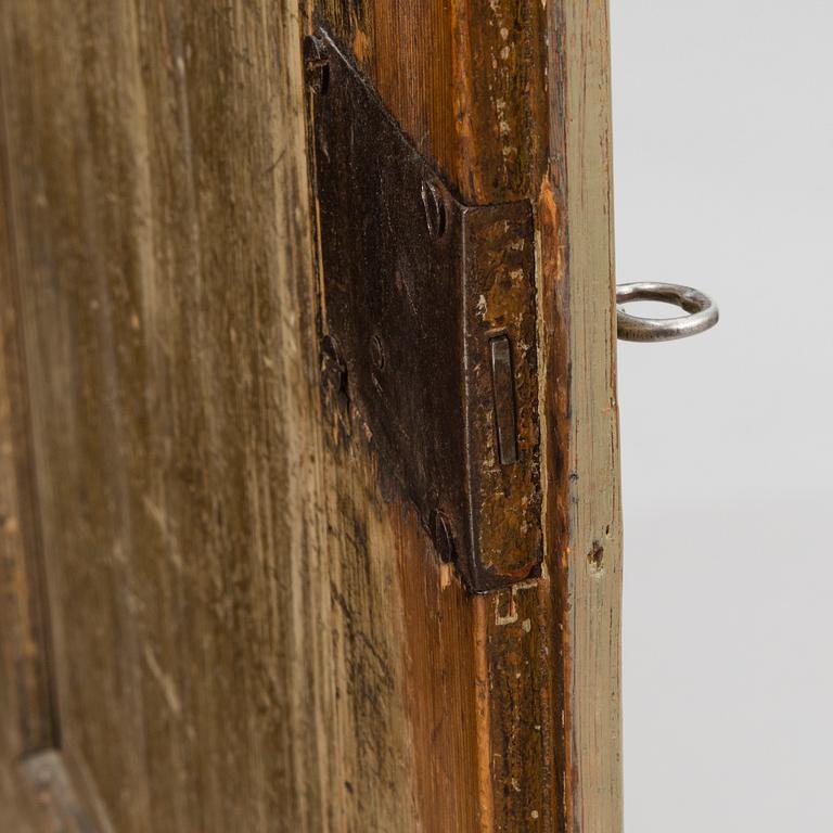 CUPBOARD, first half of the 19th century.