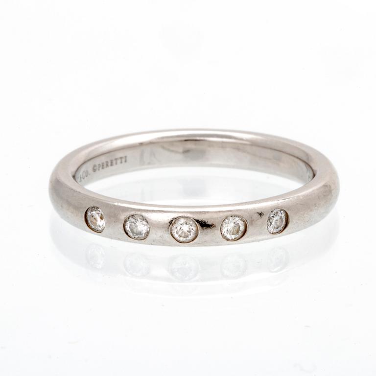 Tiffany & Co, Elsa Peretti, ring platinum 950 samt briljantslipade diamanter.