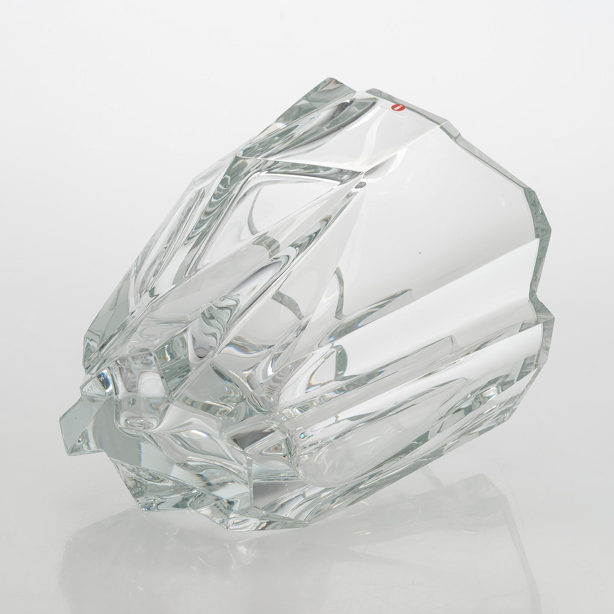 Tapio Wirkkala, vas, "Isberg", signerad Tapio Wirkkala 3825.