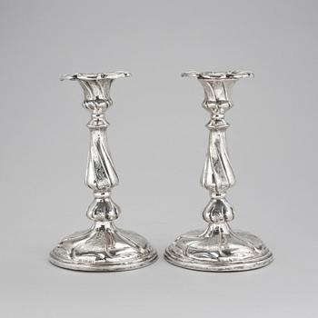 LJUSSTAKAR, ett par, silver, Gustaf Möllenborg, Stockholm, 1850.