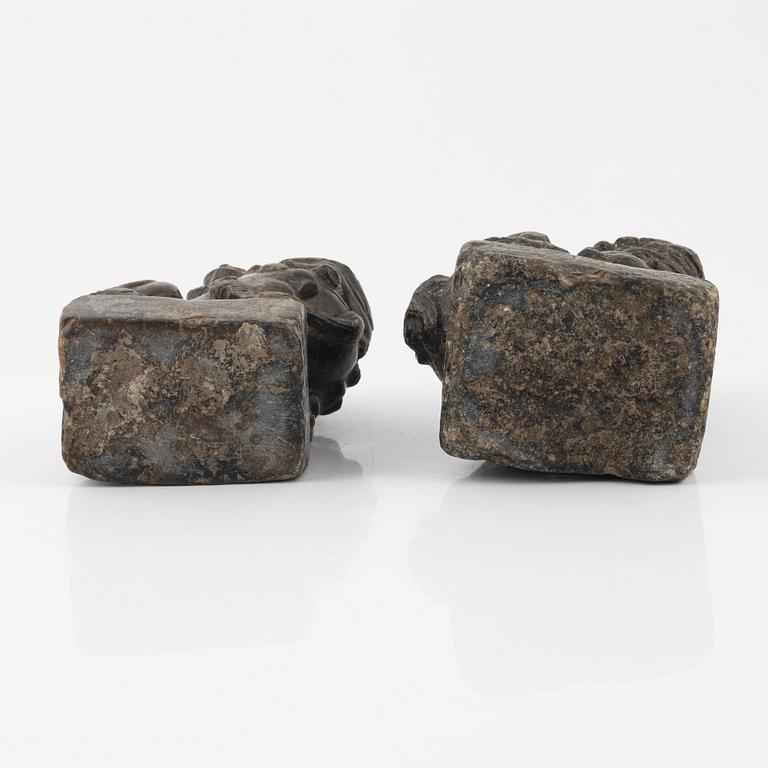 A matched set of scroll weights in the shape of buddhist lions, late Mingdynasty/early Qing dynasty.