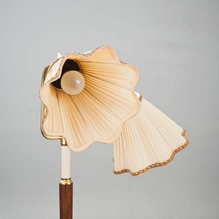 GOLVLAMPA, 1950-tal.
