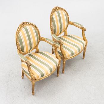 Armchairs, a pair, Gustavian style, first half of the 20th century.